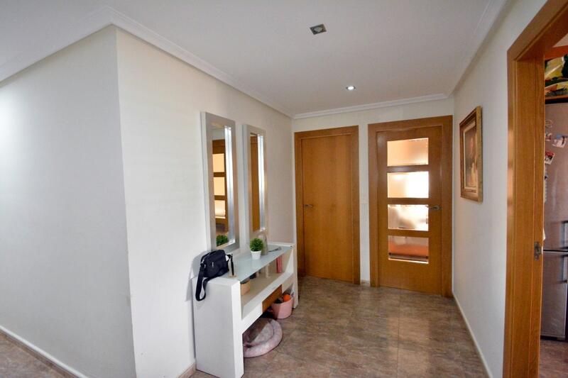 3 bedroom Apartment for sale