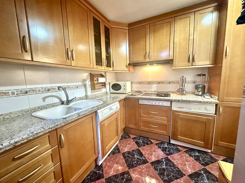 3 bedroom Apartment for sale