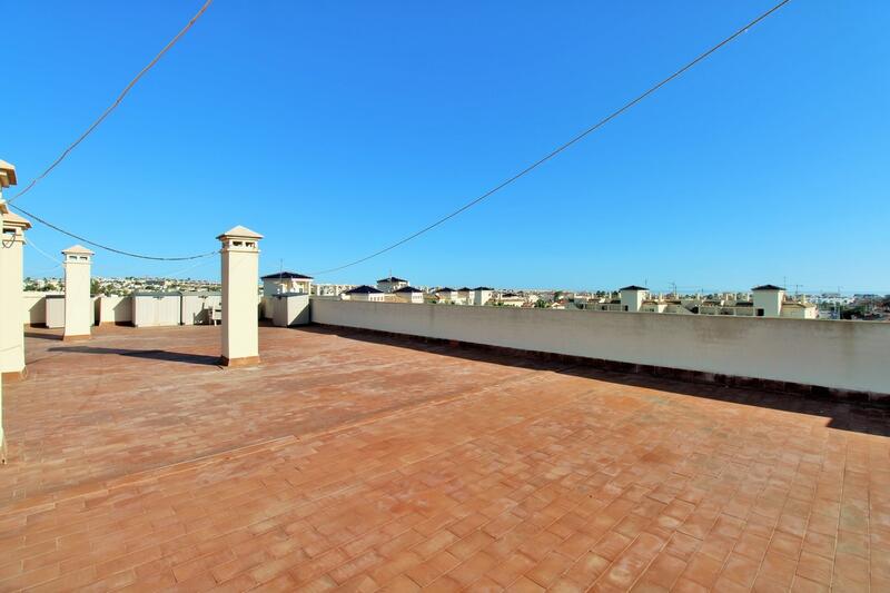 2 slaapkamer Appartement Te koop