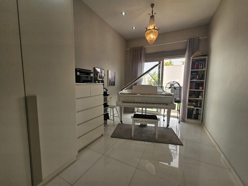 5 slaapkamer Villa Te koop