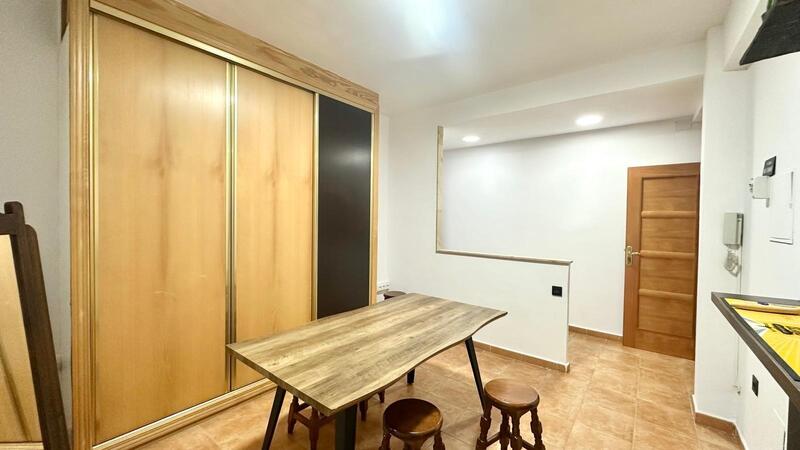 4 slaapkamer Appartement Te koop