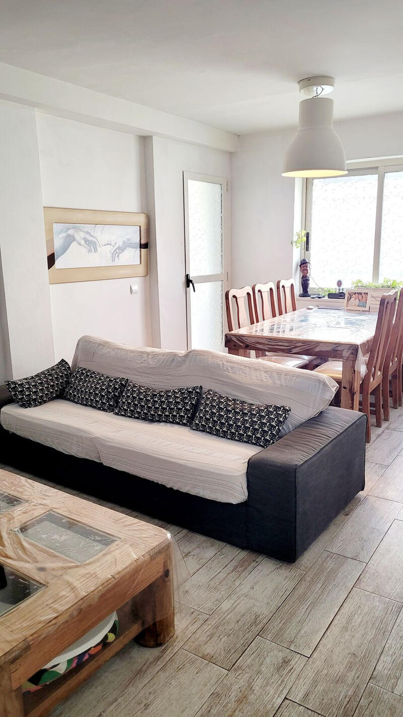 3 bedroom Apartment for sale