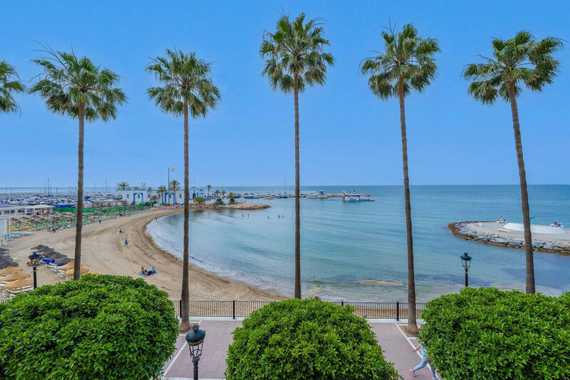 Apartment for sale in Marbella, Málaga