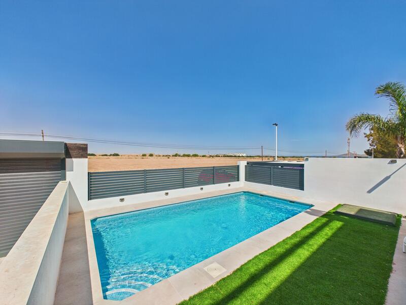 Villa till salu i Mar de Cristal, Murcia