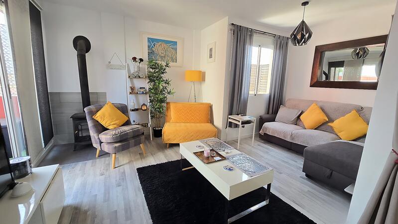 3 bedroom Commercial Property for sale