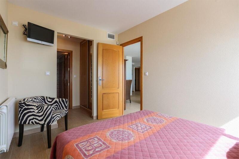 4 bedroom Apartment for sale