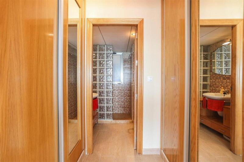 4 bedroom Apartment for sale