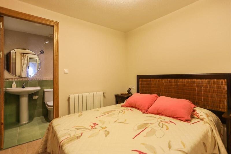 4 bedroom Apartment for sale