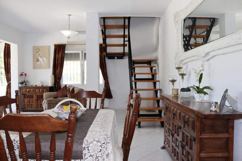 5 bedroom Villa for sale