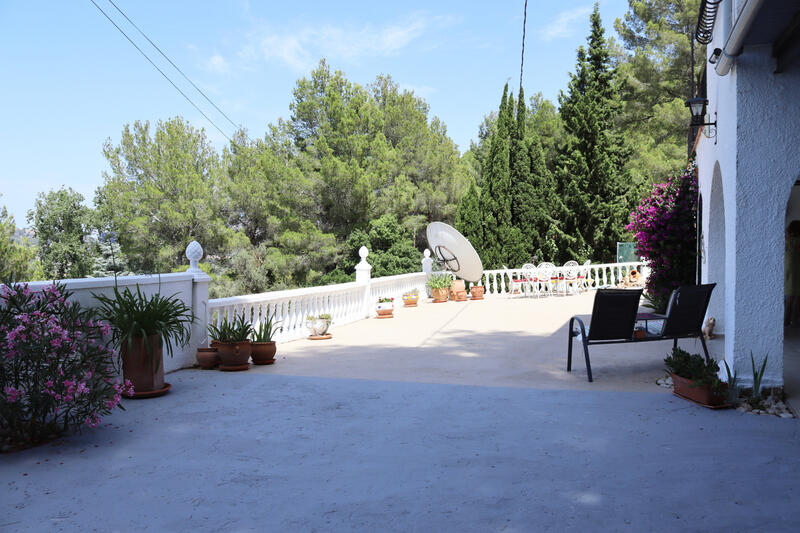 5 bedroom Villa for sale