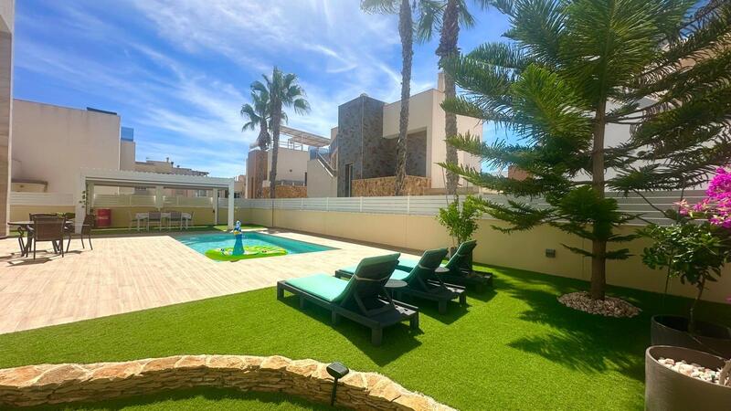 3 bedroom Villa for sale