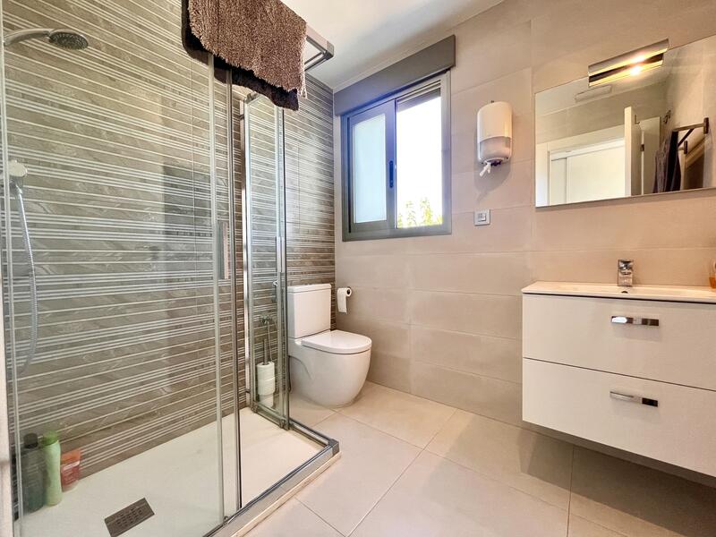 4 slaapkamer Villa Te koop