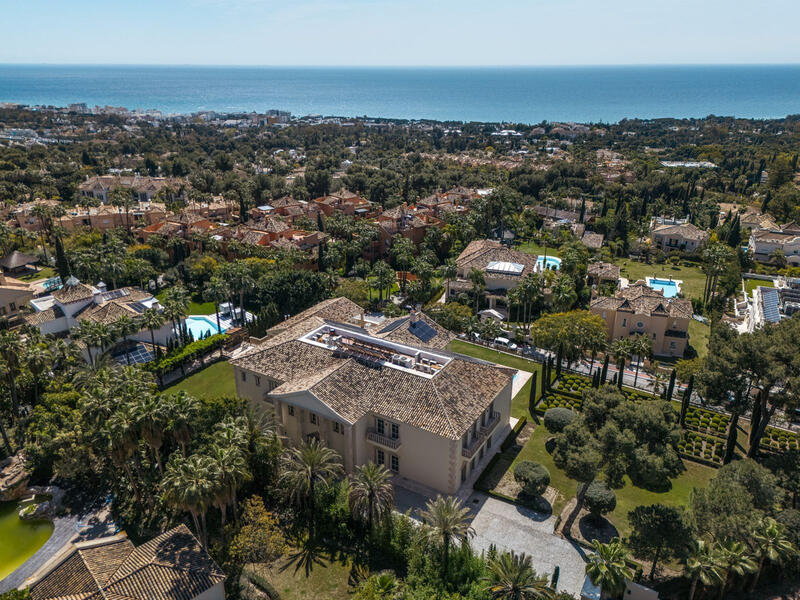 7 bedroom Villa for sale
