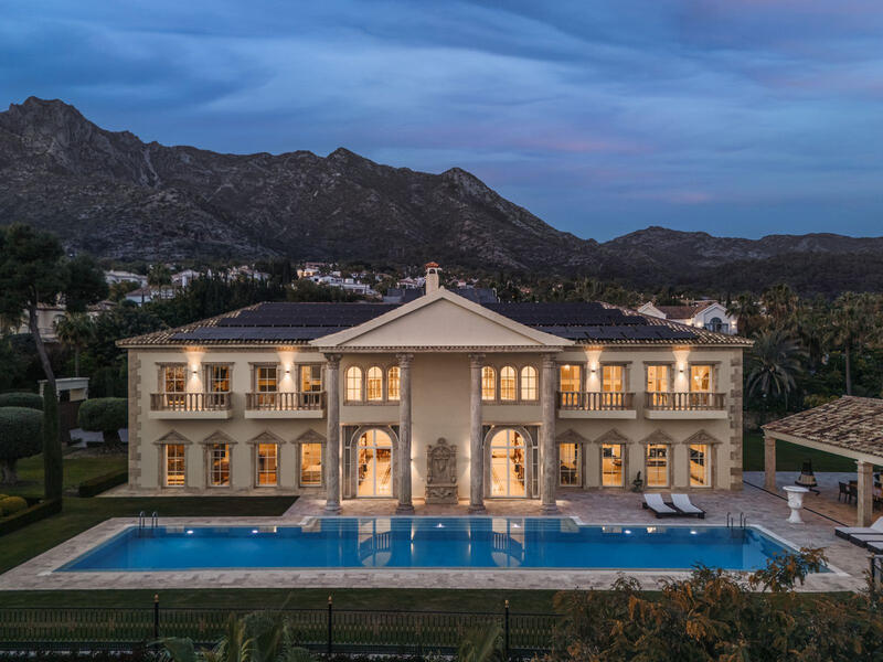7 bedroom Villa for sale