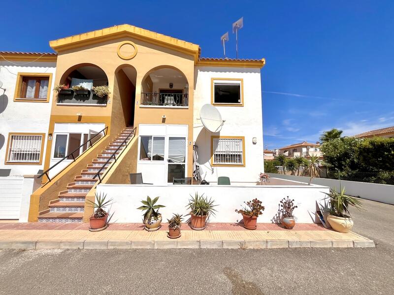 квартира продается в Playa Flamenca, Alicante