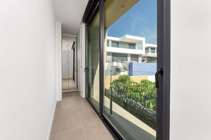 4 Cuarto Villa en venta