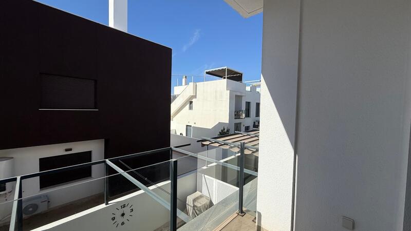 2 slaapkamer Appartement Te koop