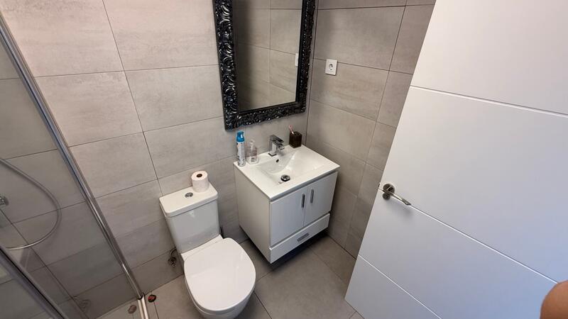 2 slaapkamer Appartement Te koop