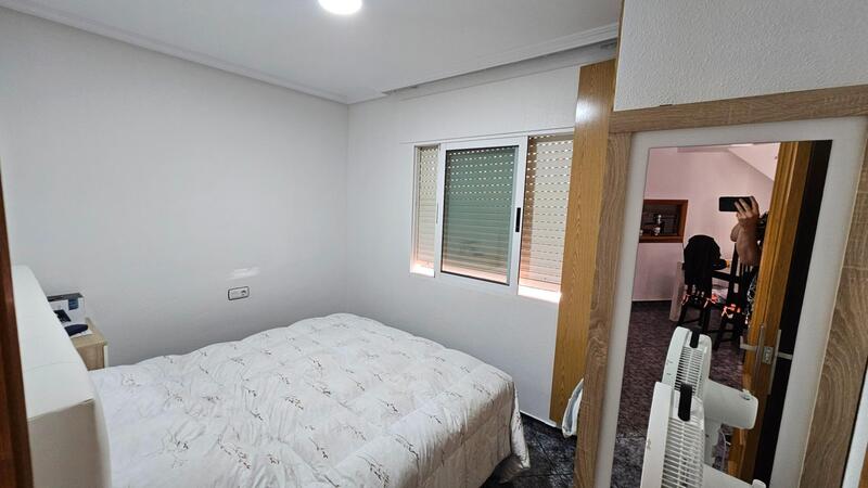 4 Schlafzimmer Stadthaus zu verkaufen