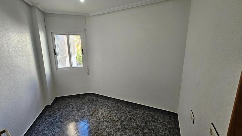 4 Schlafzimmer Stadthaus zu verkaufen