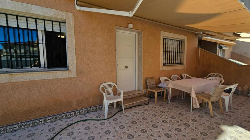 4 Schlafzimmer Stadthaus zu verkaufen