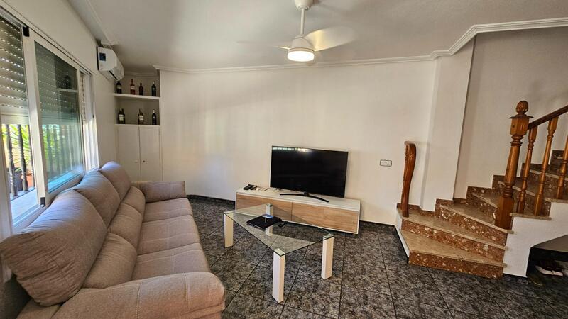 4 Schlafzimmer Stadthaus zu verkaufen