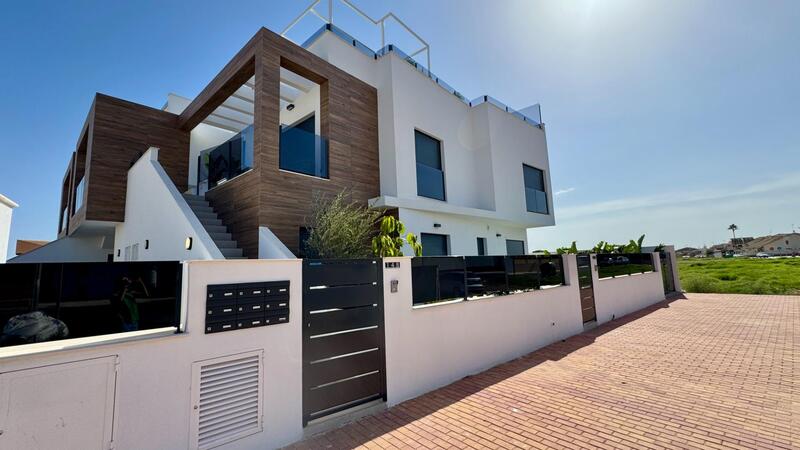 Villa till salu i San Pedro del Pinatar, Murcia