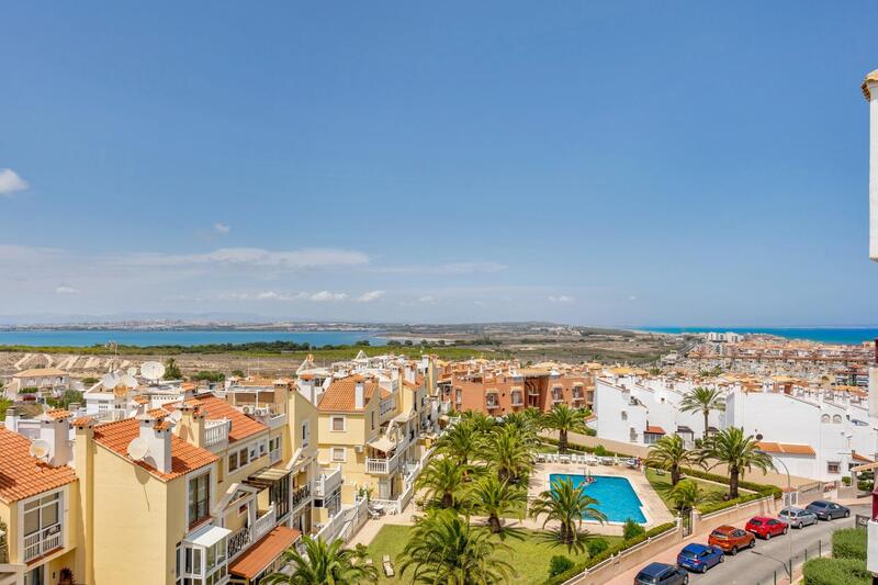 Apartment for sale in Torrevieja, Alicante