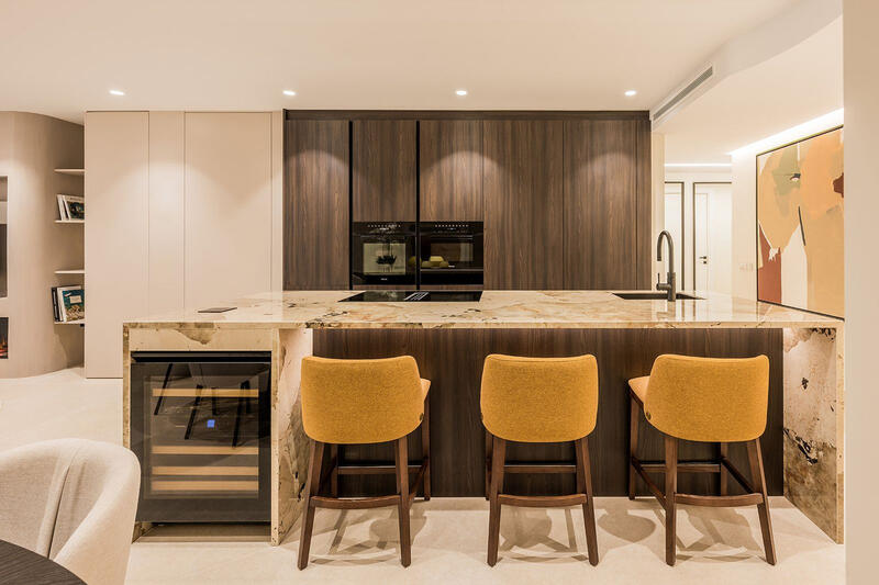 4 bedroom Apartment for sale