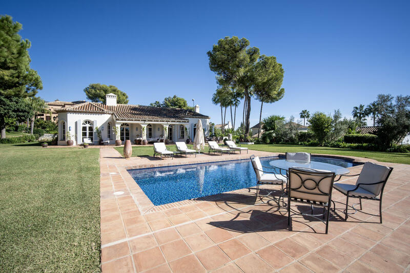 Villa til salg i Golden Mile, Málaga