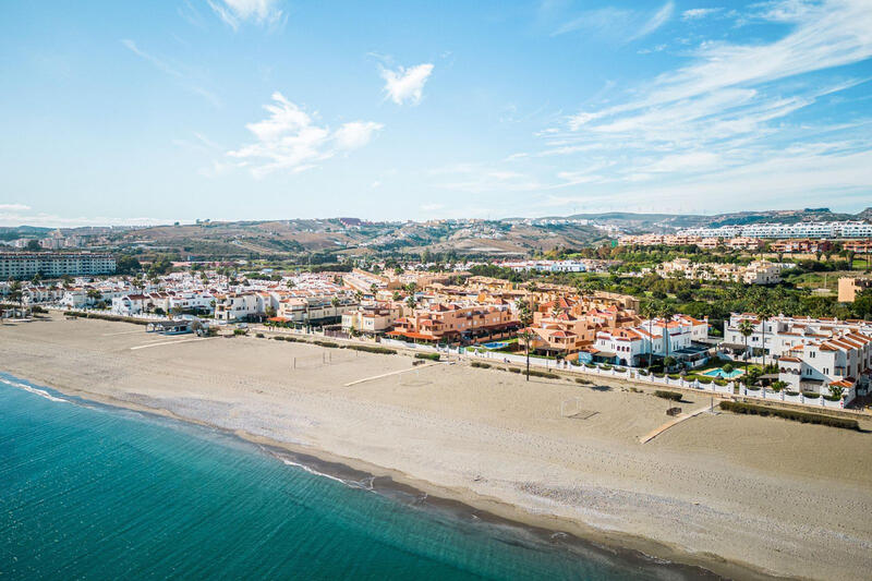 Radhus till salu i Casares Playa, Málaga