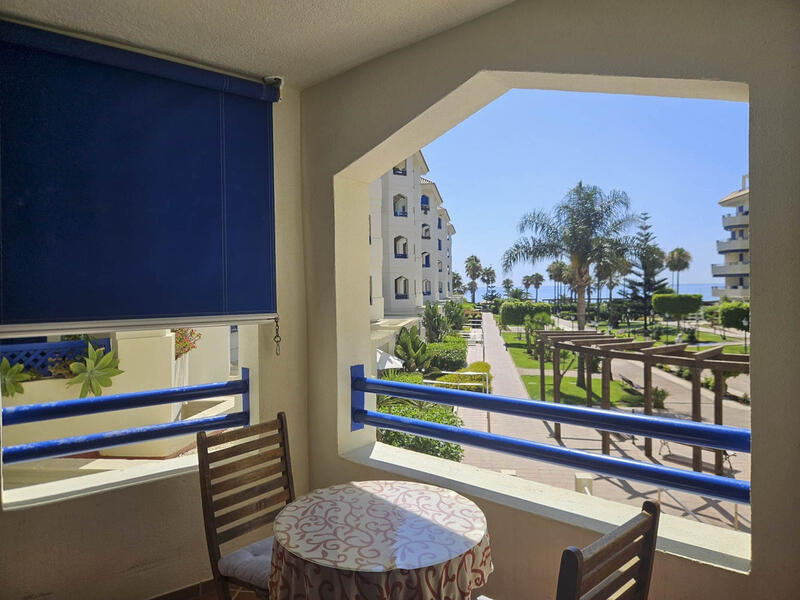 Apartamento en venta en San Luis de Sabinillas, Málaga