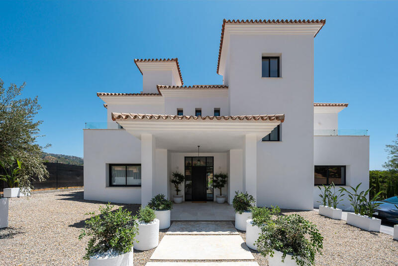 5 bedroom Villa for sale