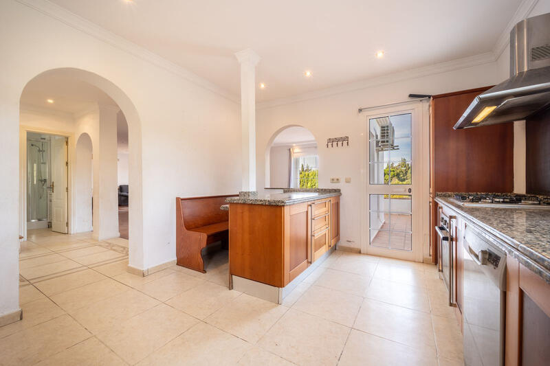 4 bedroom Villa for sale