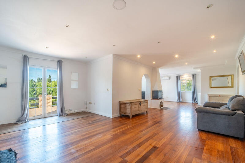 4 bedroom Villa for sale