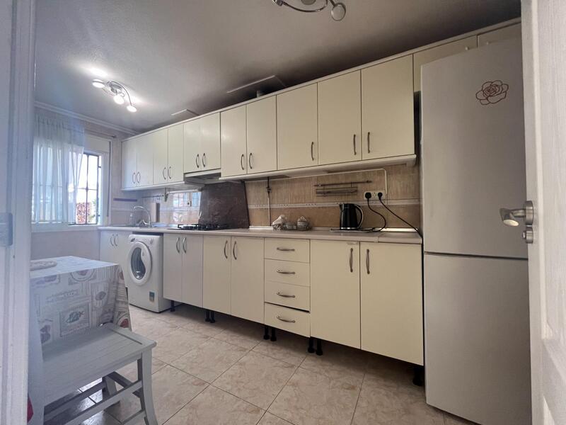 2 bedroom Townhouse for sale