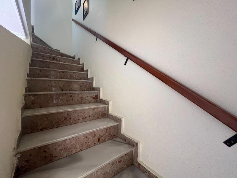 2 bedroom Townhouse for sale