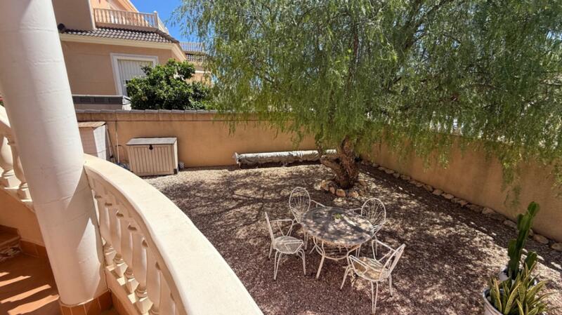 4 Schlafzimmer Villa zu verkaufen