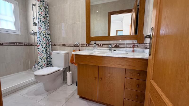 4 Schlafzimmer Villa zu verkaufen
