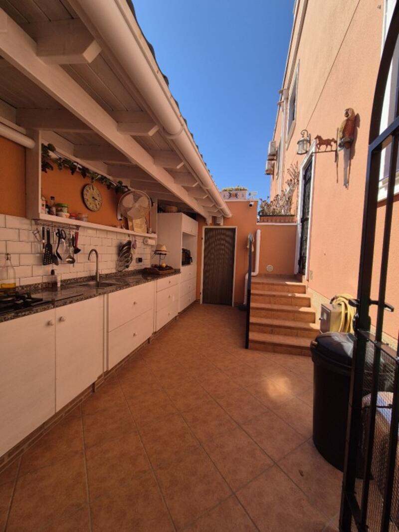 4 bedroom Duplex for sale