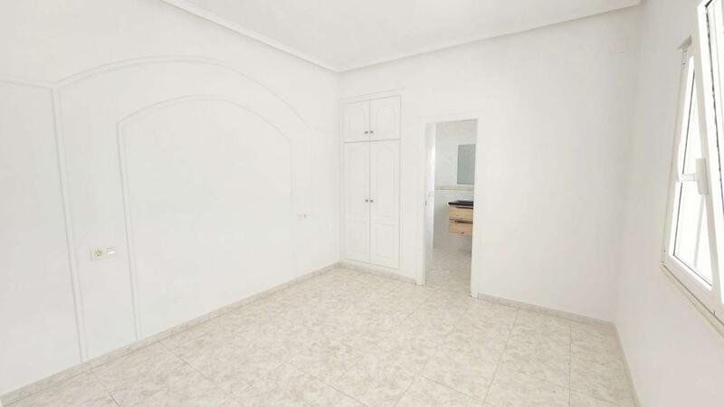 4 slaapkamer Villa Te koop