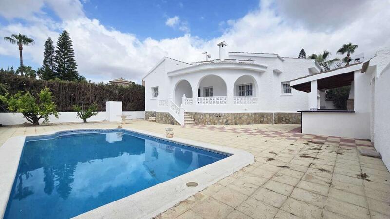 4 slaapkamer Villa Te koop
