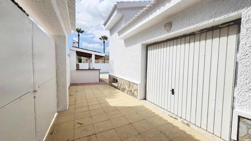 4 slaapkamer Villa Te koop