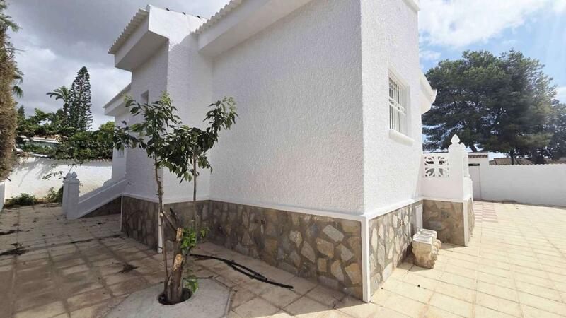 4 slaapkamer Villa Te koop