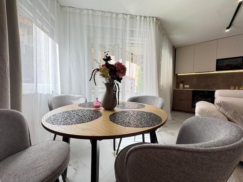 3 bedroom Apartment for sale