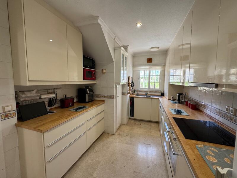 4 bedroom Villa for sale