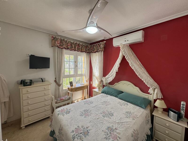 4 bedroom Villa for sale