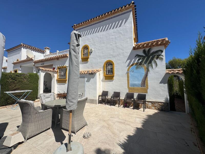 4 bedroom Villa for sale