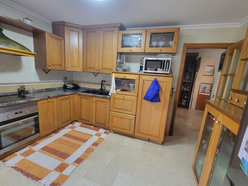 4 Schlafzimmer Villa zu verkaufen
