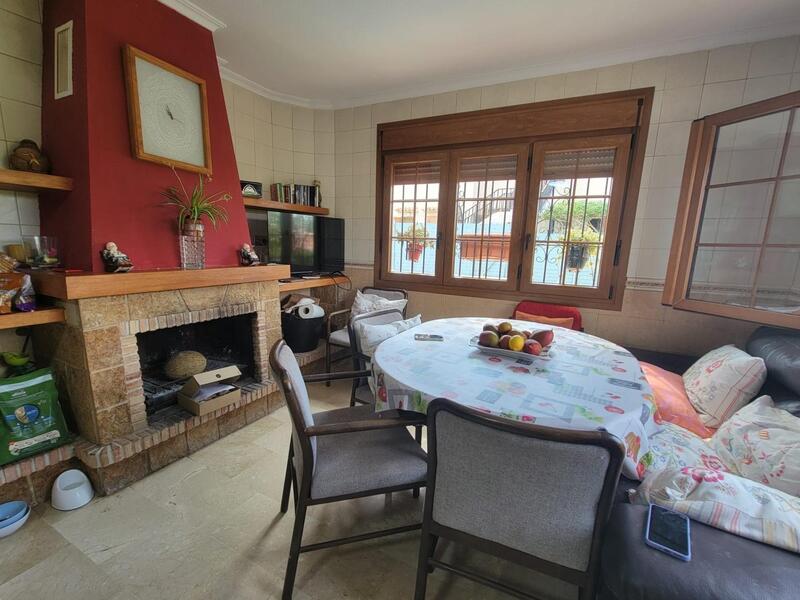 4 Schlafzimmer Villa zu verkaufen